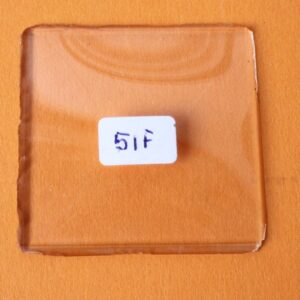 Oud vierkant bol glas, 51 x 51 mm.