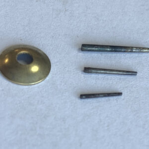 sc01. Bolle ring met conische pennen voor fixeren minutenwijzer, o.a. Franse pendule uurwerk